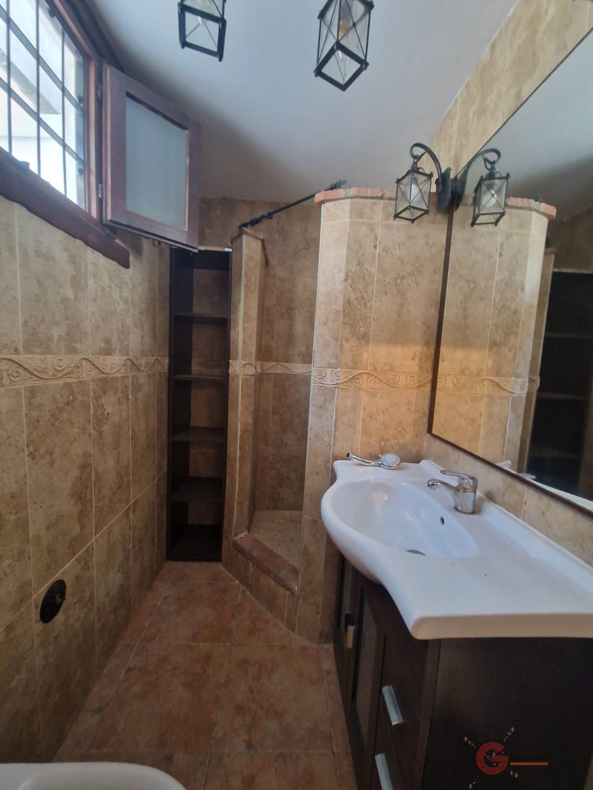 Venta de casa en Salobreña