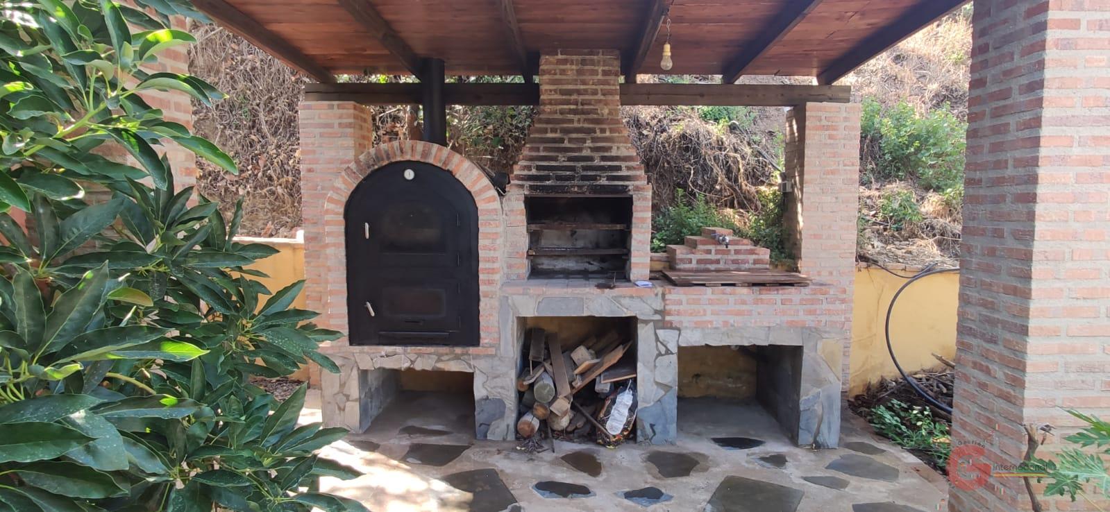 For sale of rural property in Almuñécar