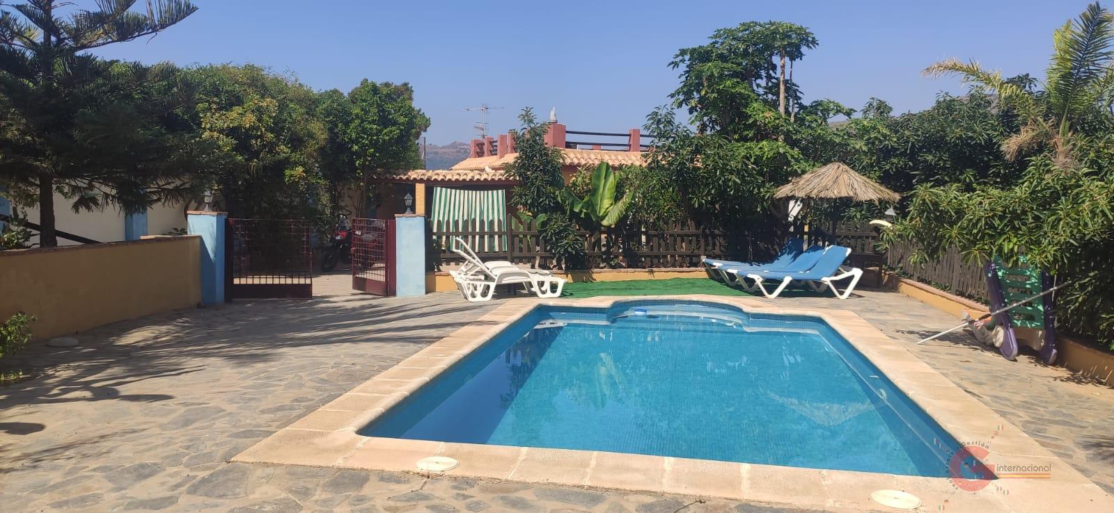 For sale of rural property in Almuñécar
