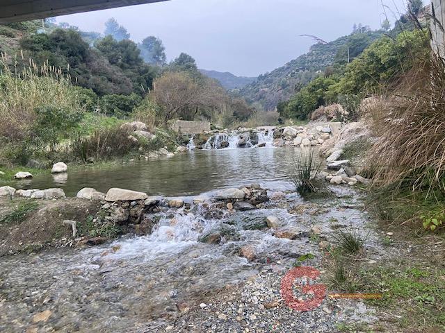 Venta de finca rústica en Otívar