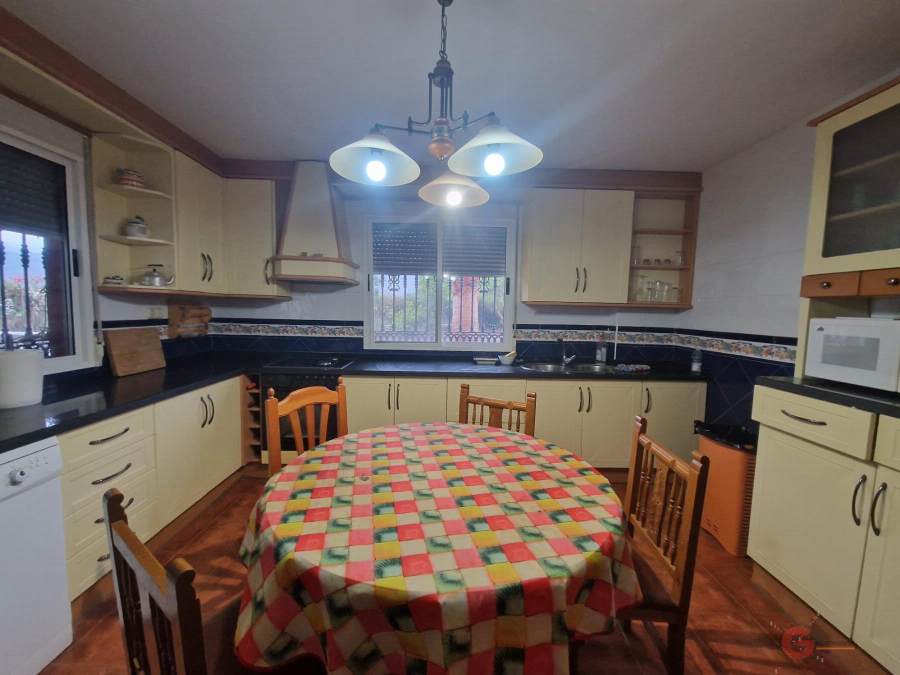 For sale of chalet in Molvízar