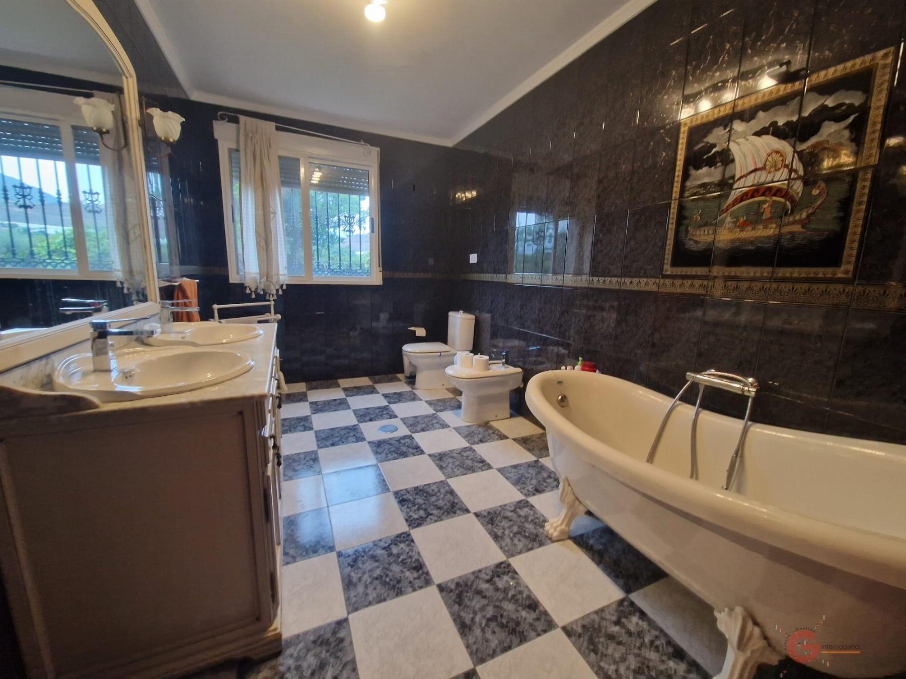 For sale of chalet in Molvízar