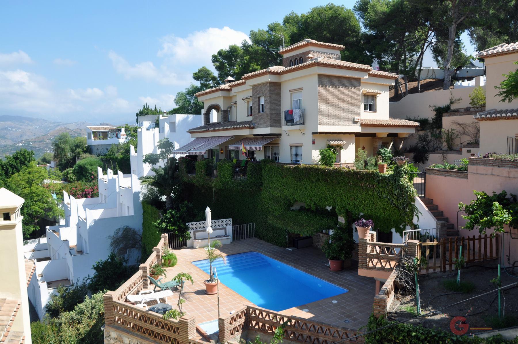 For sale of chalet in Almuñécar
