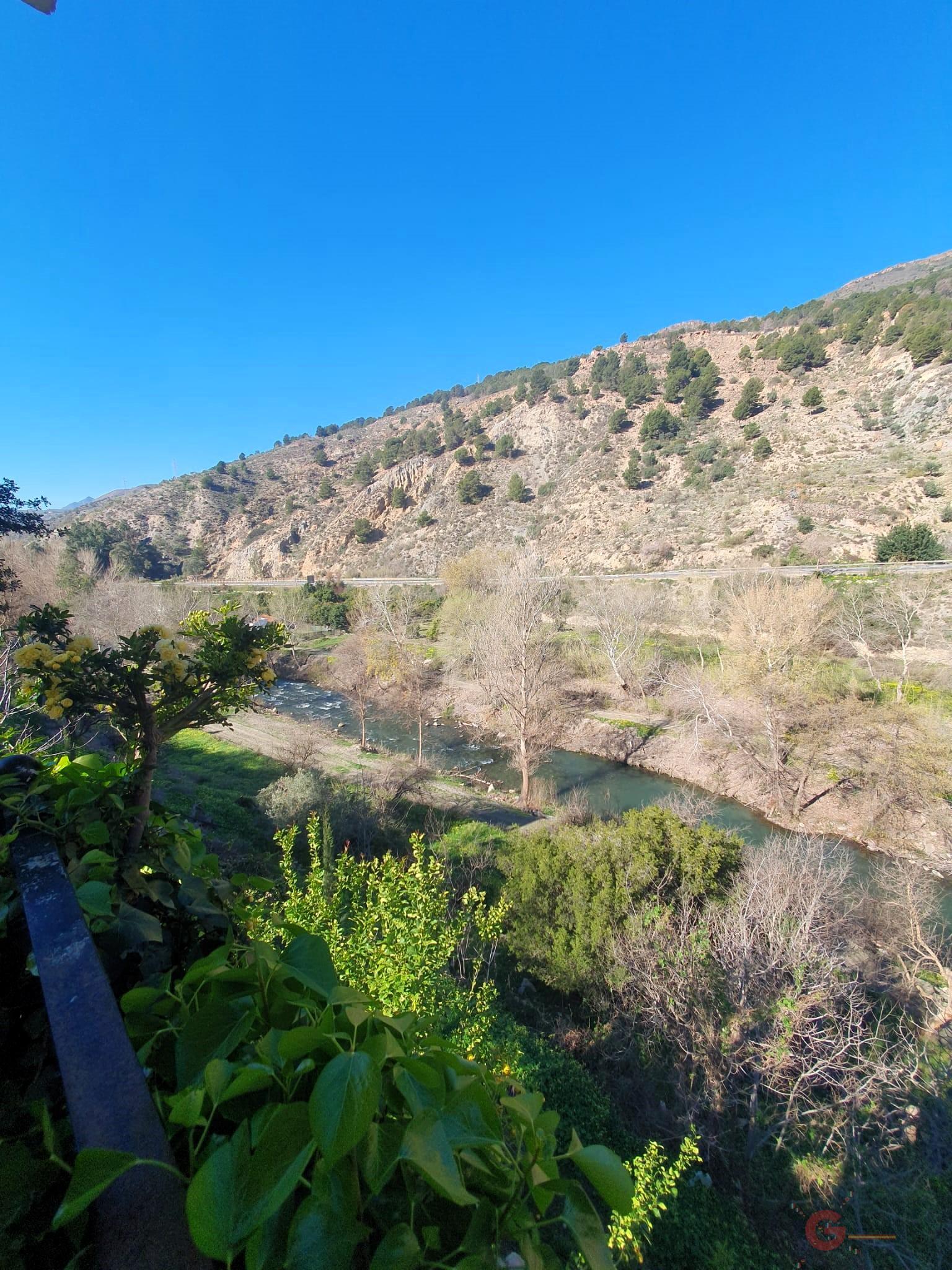 Venta de finca rústica en Vélez de Benaudalla