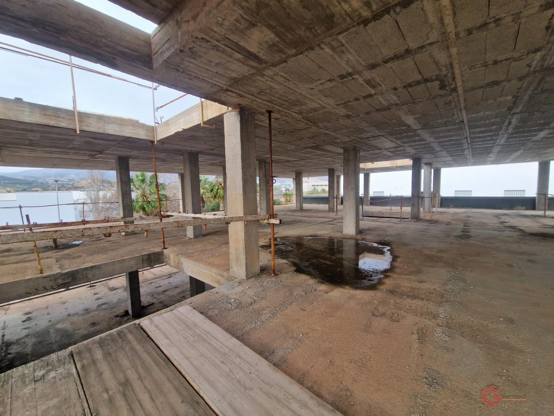 For sale of building in Salobreña