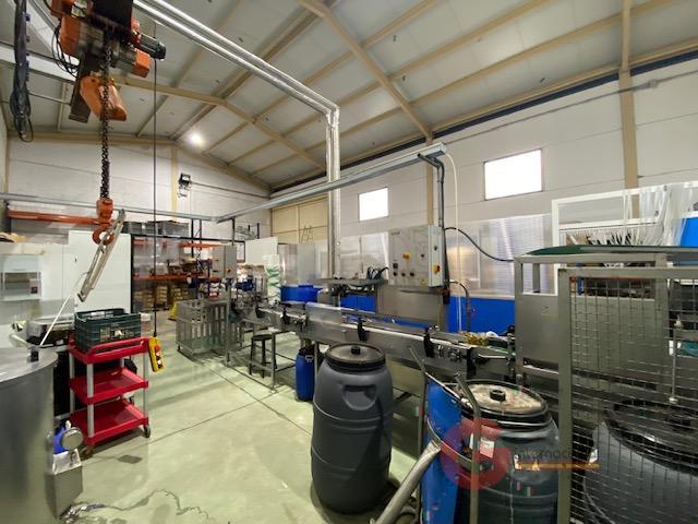 For sale of industrial plant/warehouse in Noalejo