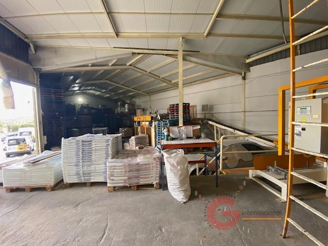 Venta de nave industrial en Noalejo