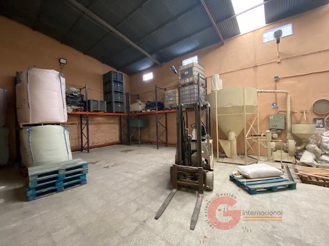 Venta de nave industrial en Noalejo