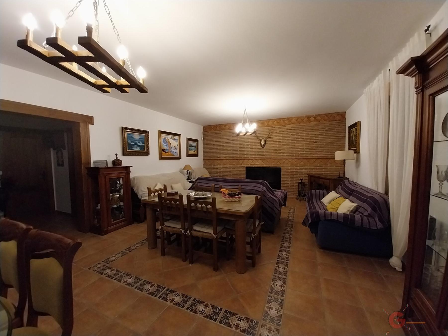 Venta de finca rústica en Molvízar