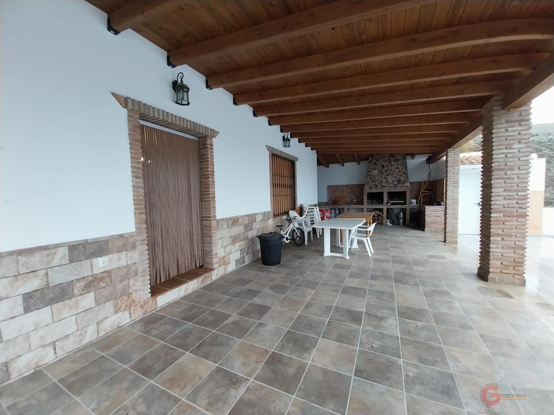 Venta de finca rústica en Molvízar