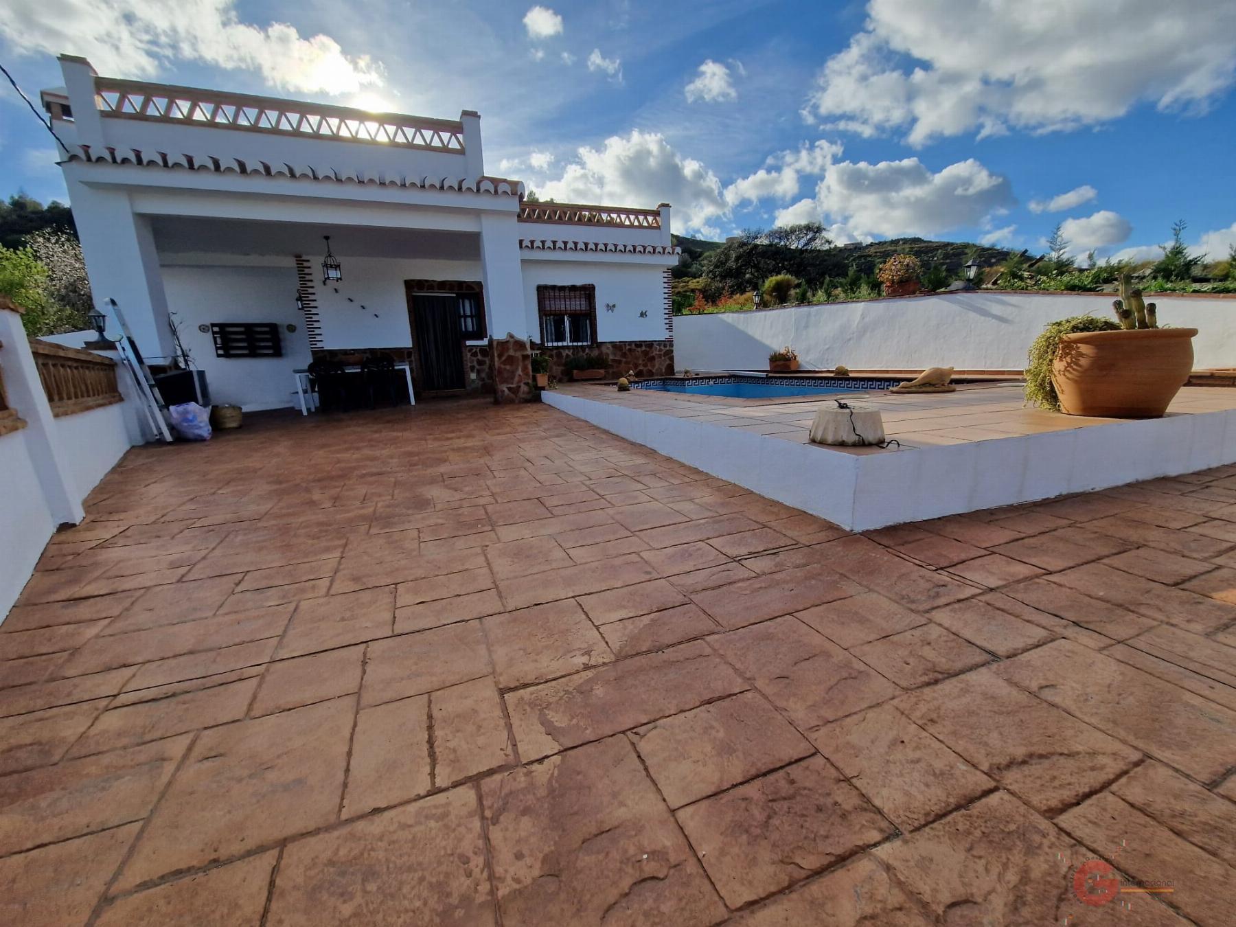 Venta de finca rústica en Itrabo