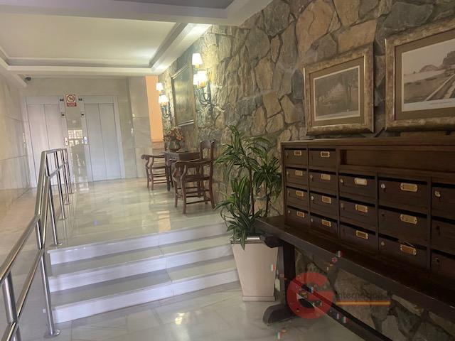 For sale of flat in Almuñécar