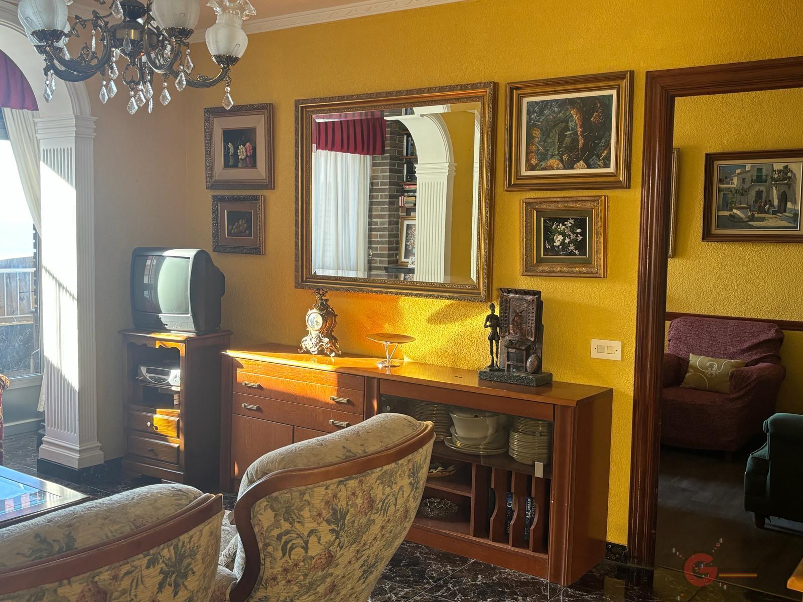 For sale of flat in Almuñécar