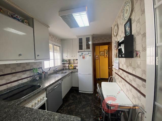 For sale of flat in Almuñécar