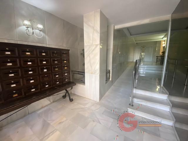 For sale of flat in Almuñécar