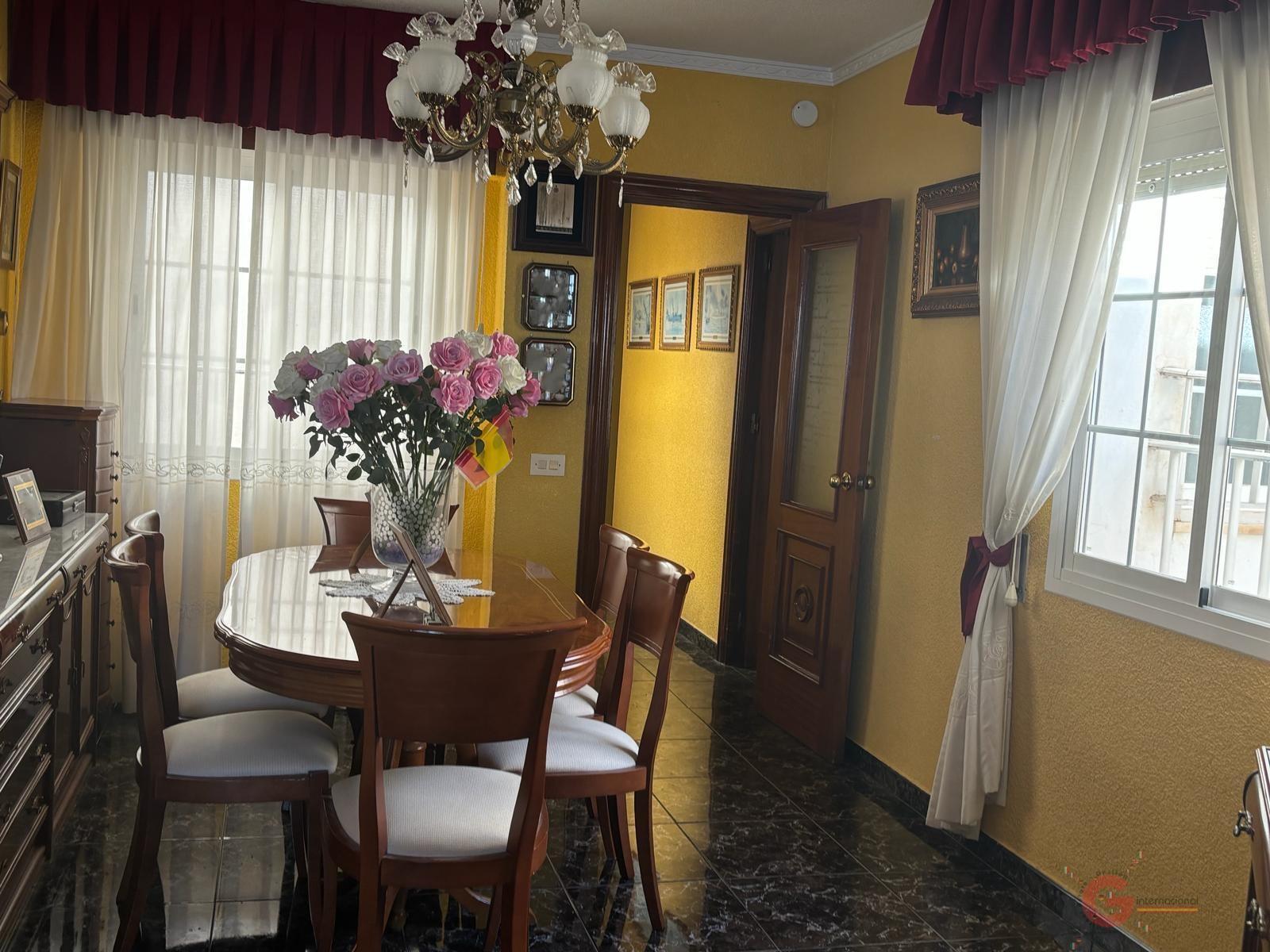 For sale of flat in Almuñécar