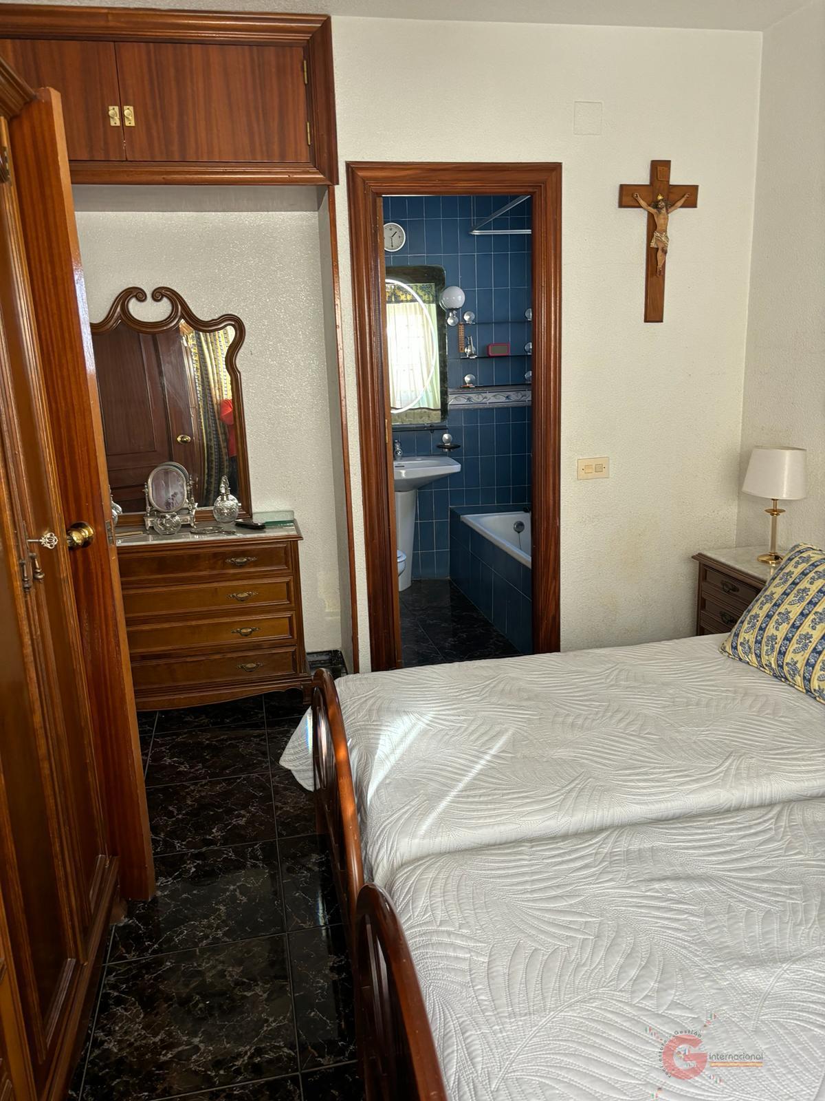 For sale of flat in Almuñécar
