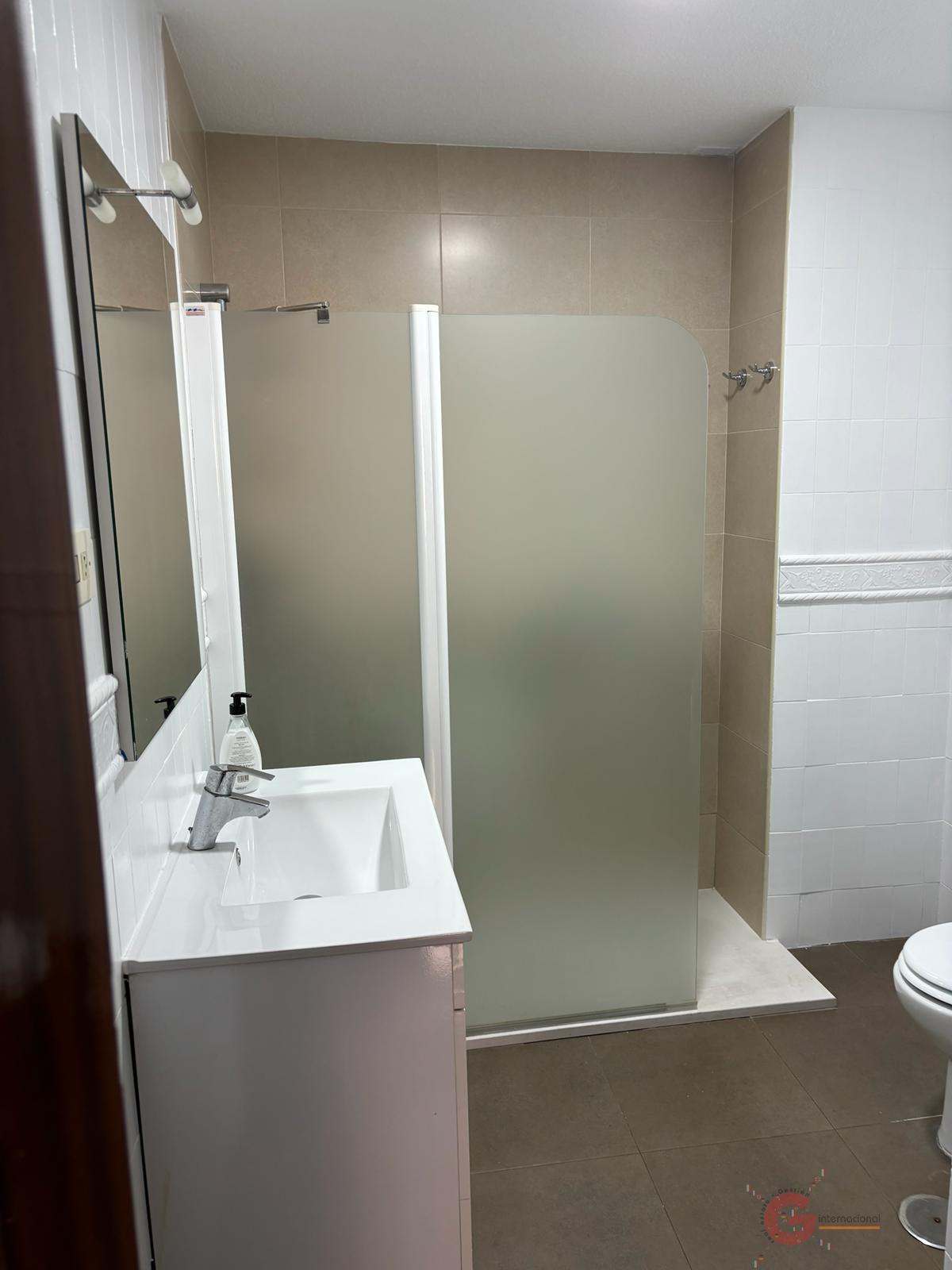 For sale of flat in Almuñécar