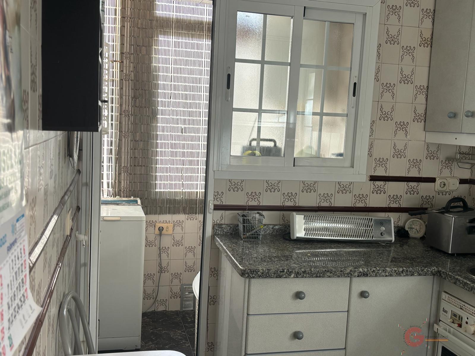 For sale of flat in Almuñécar