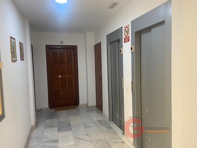 For sale of flat in Almuñécar