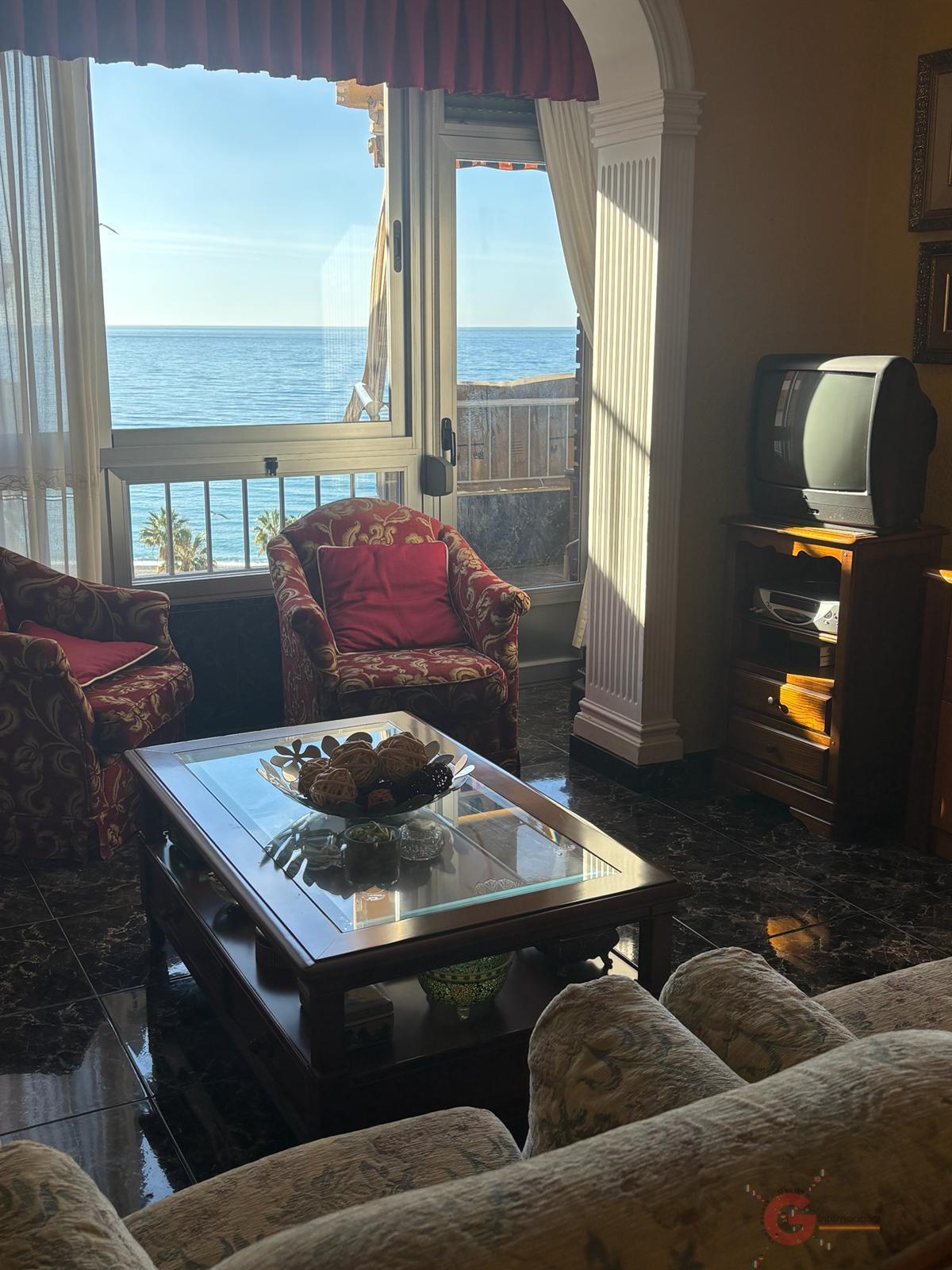 For sale of flat in Almuñécar