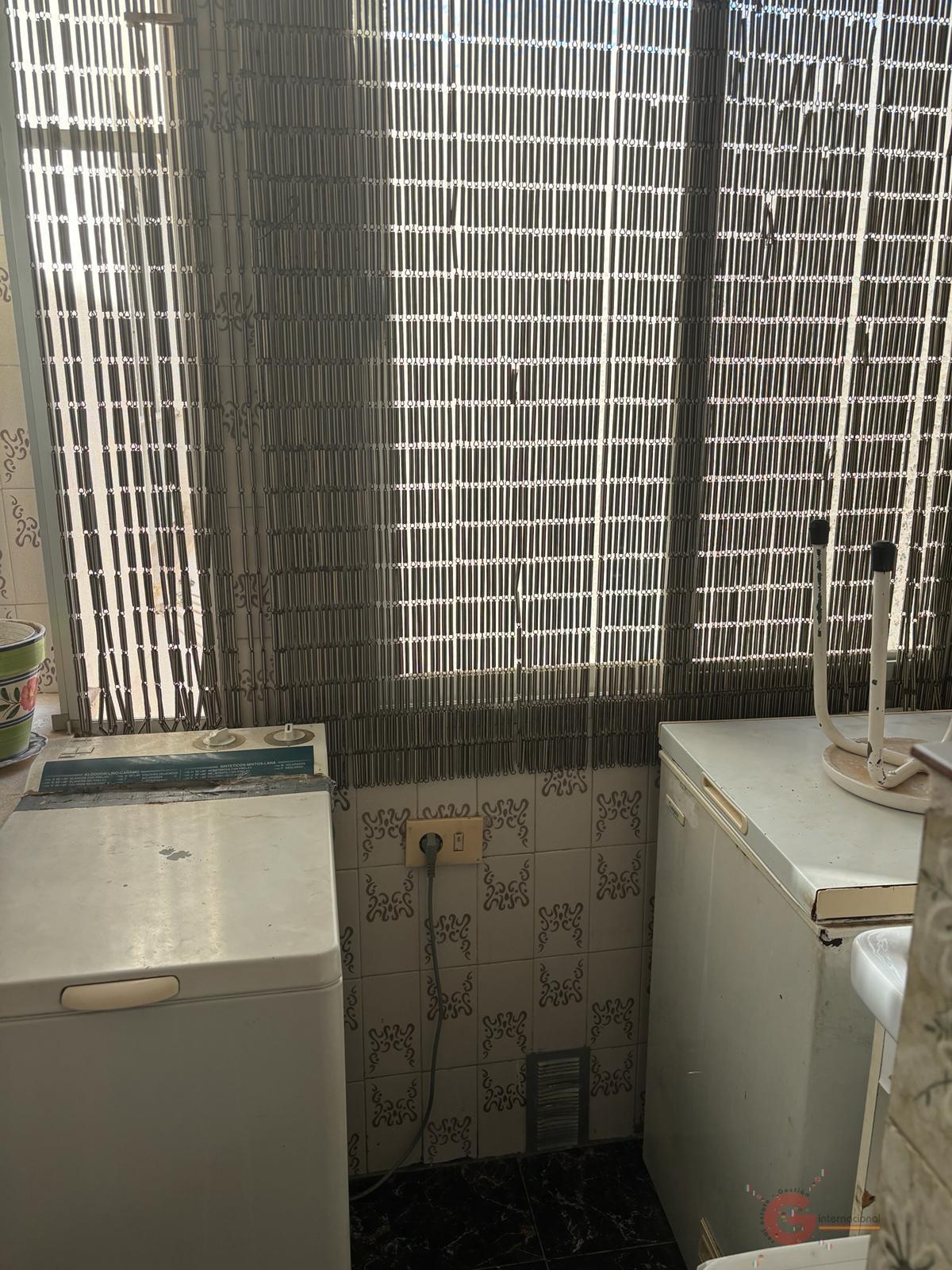 For sale of flat in Almuñécar