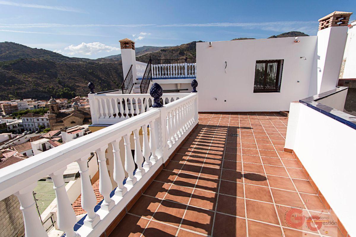 For sale of house in Vélez de Benaudalla