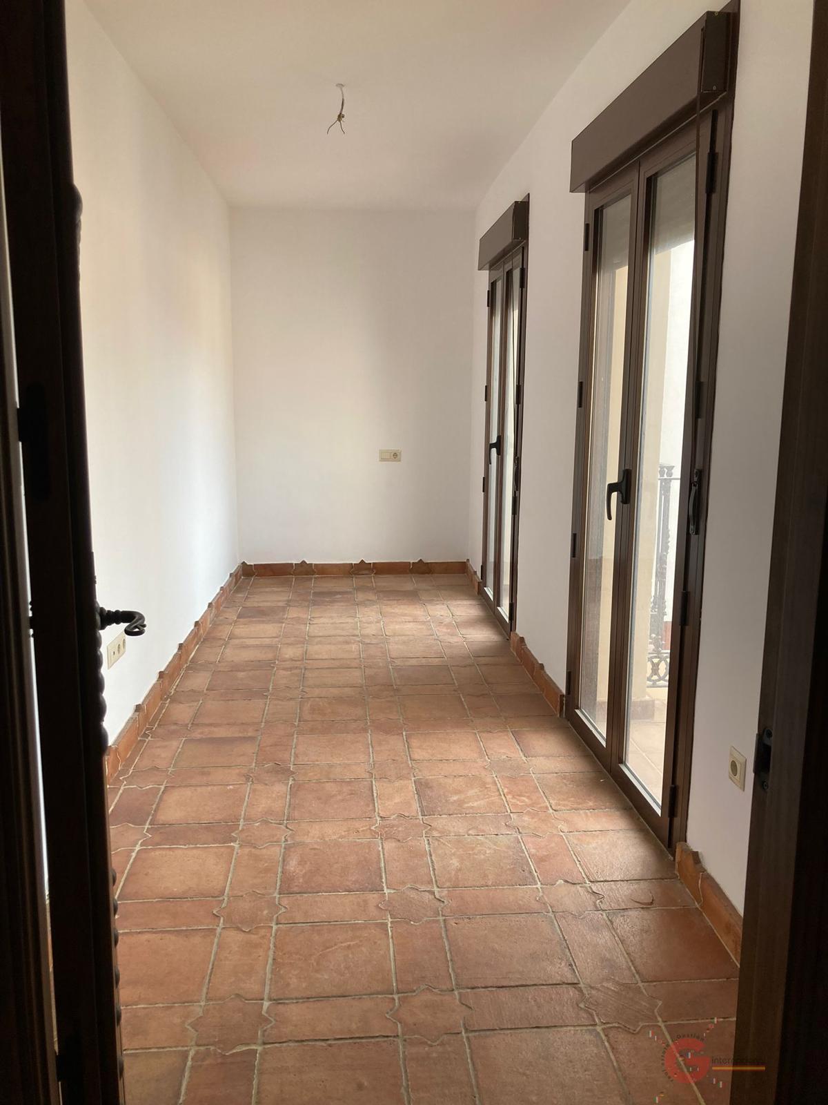 For sale of house in Vélez de Benaudalla
