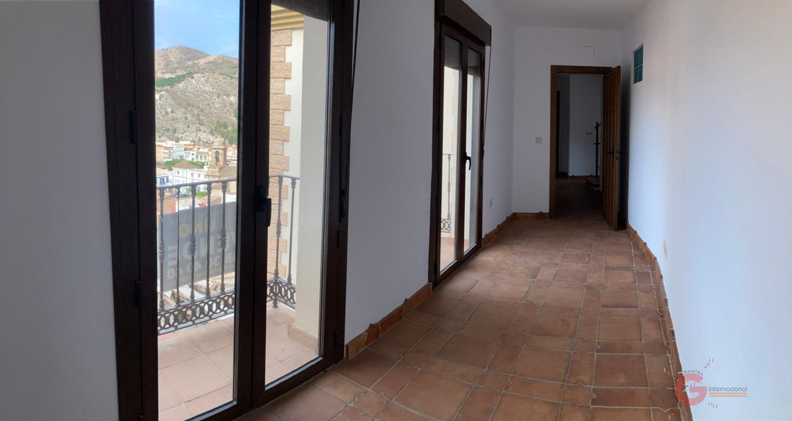 For sale of house in Vélez de Benaudalla