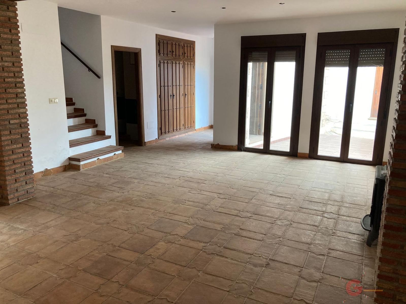 For sale of house in Vélez de Benaudalla