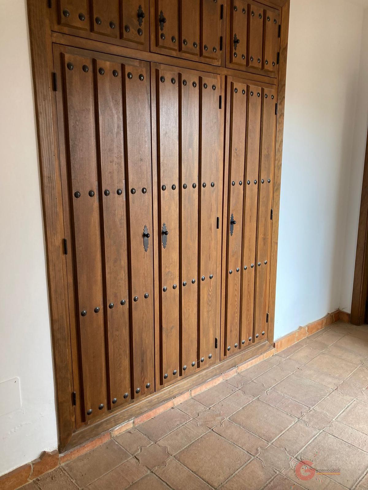 For sale of house in Vélez de Benaudalla