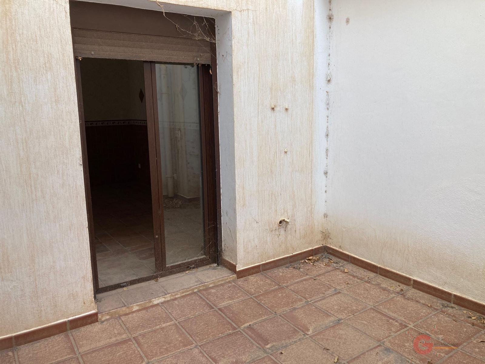 For sale of house in Vélez de Benaudalla