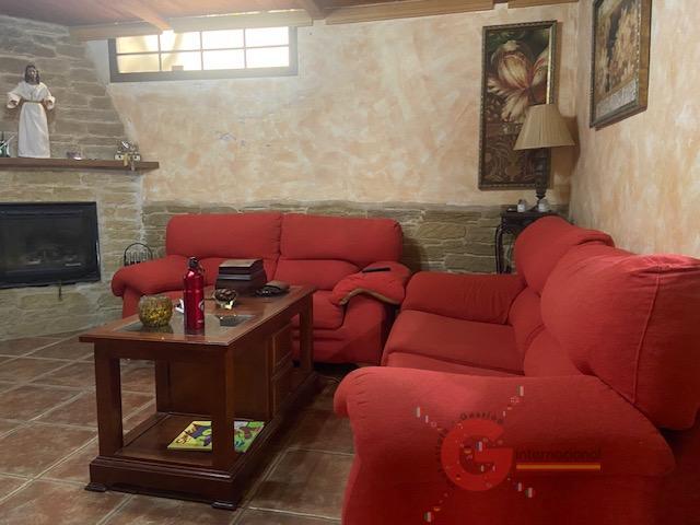 For sale of house in Almuñécar