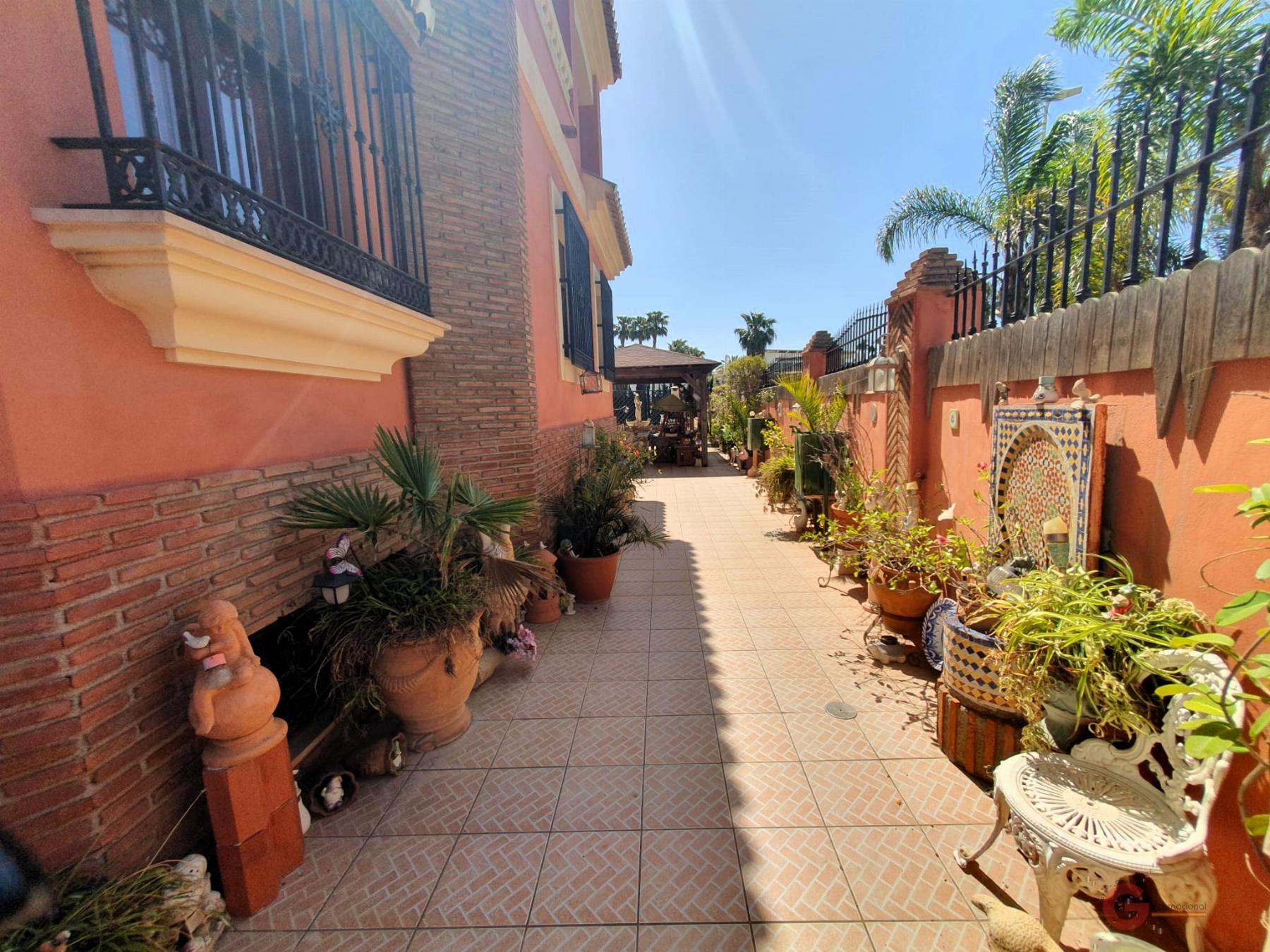 Venta de chalet en Motril