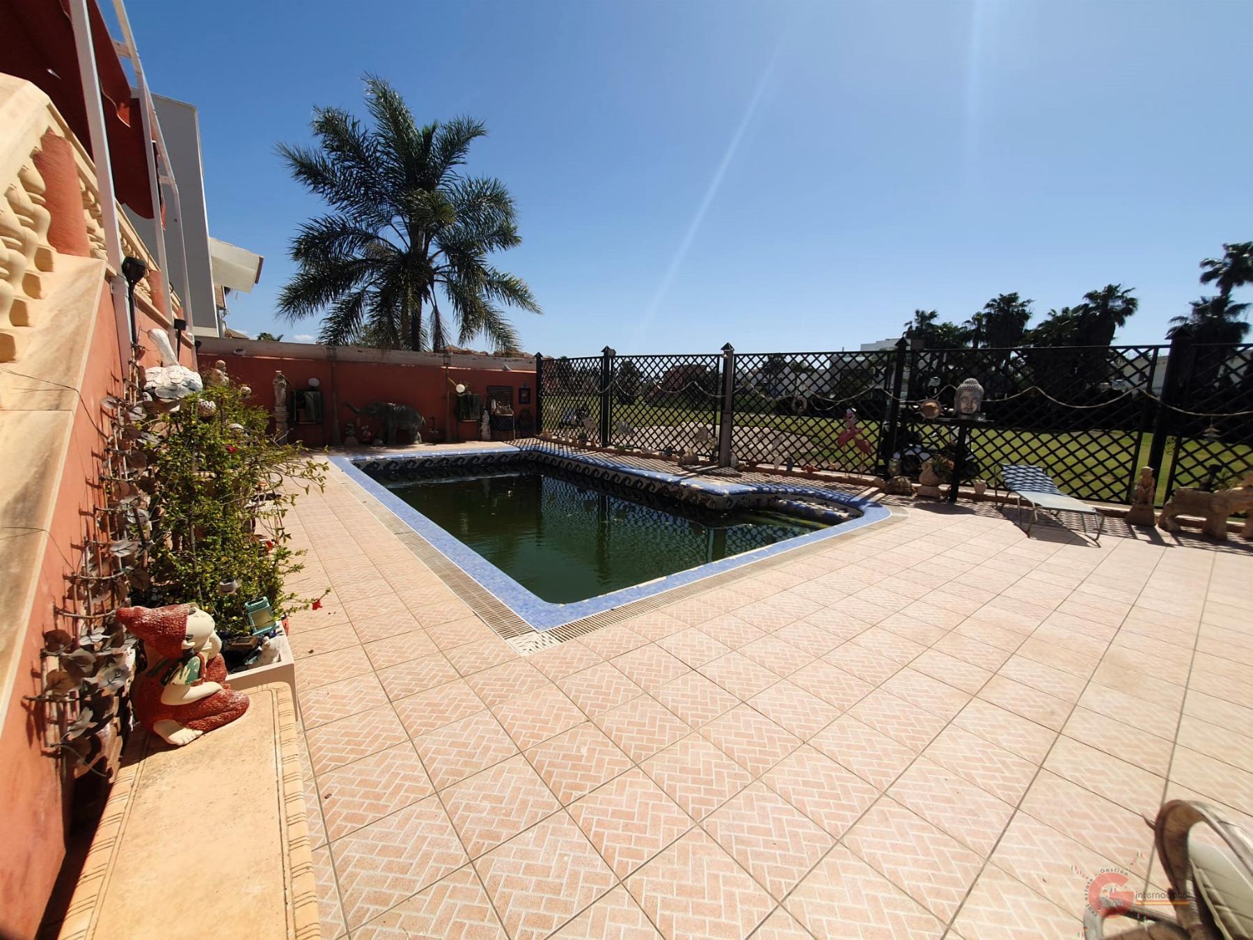Venta de chalet en Motril