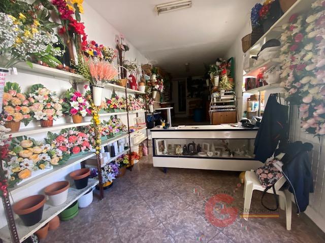 For sale of house in Vélez-Málaga