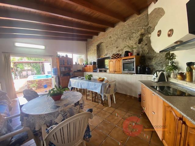 For sale of house in Vélez-Málaga