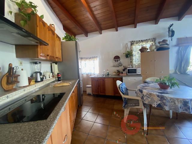 For sale of house in Vélez-Málaga