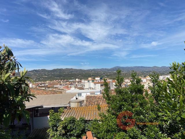 For sale of house in Vélez-Málaga