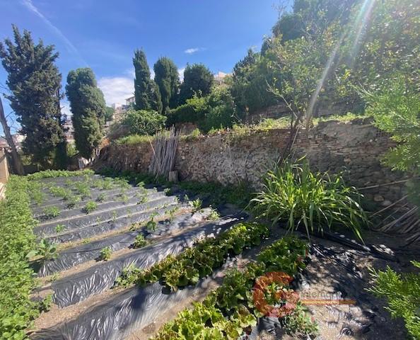 For sale of house in Vélez-Málaga