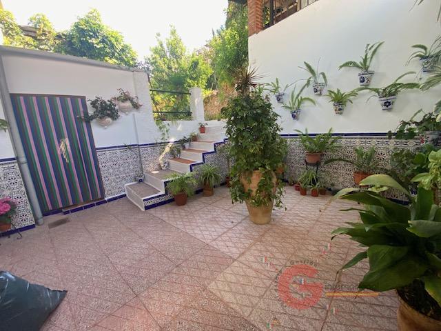 For sale of house in Vélez-Málaga