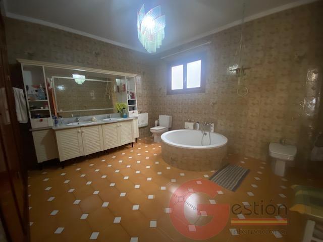Venta de casa en Vélez-Málaga Venta de casa en Vélez-Málaga