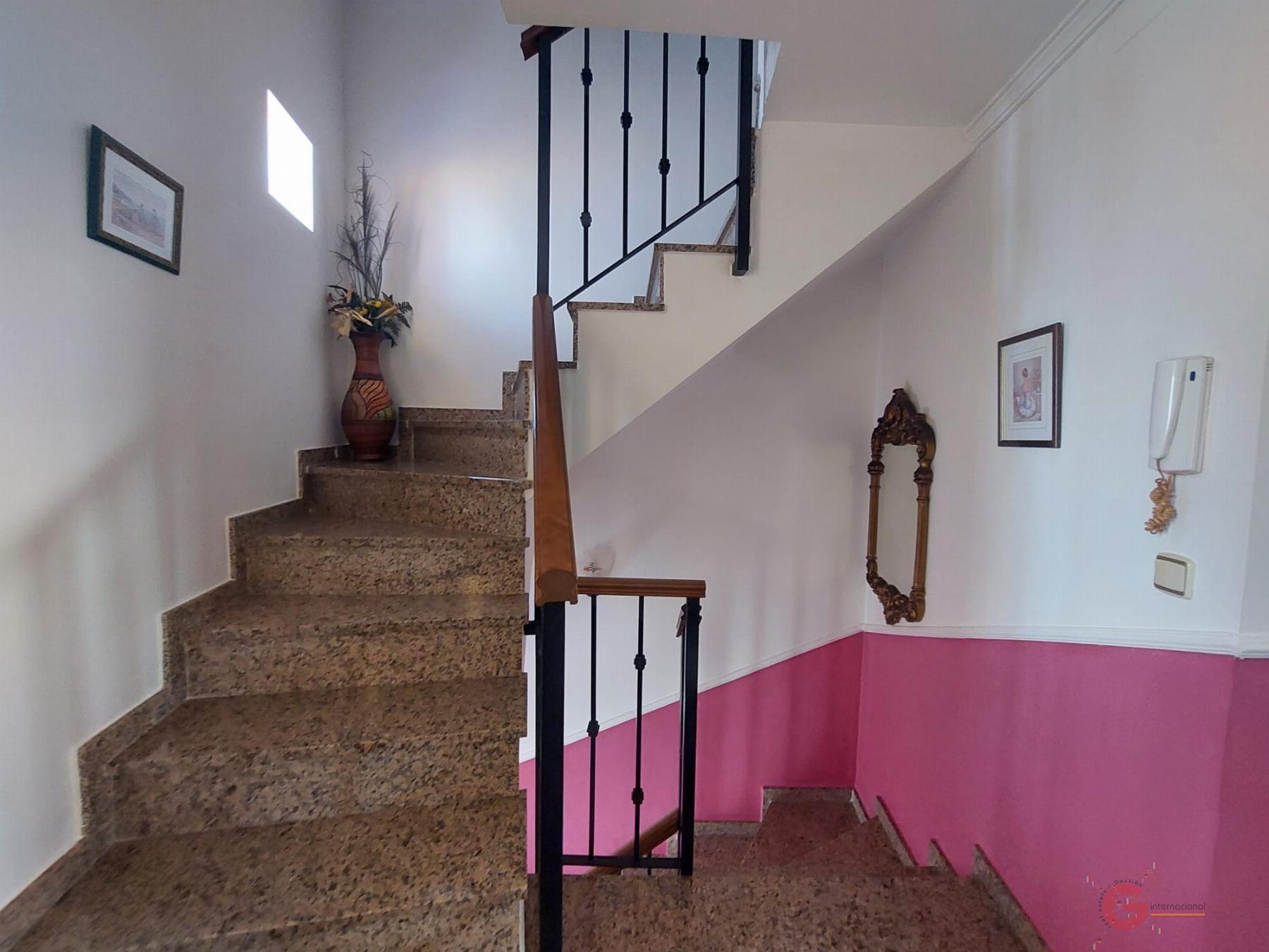 For sale of house in Salobreña