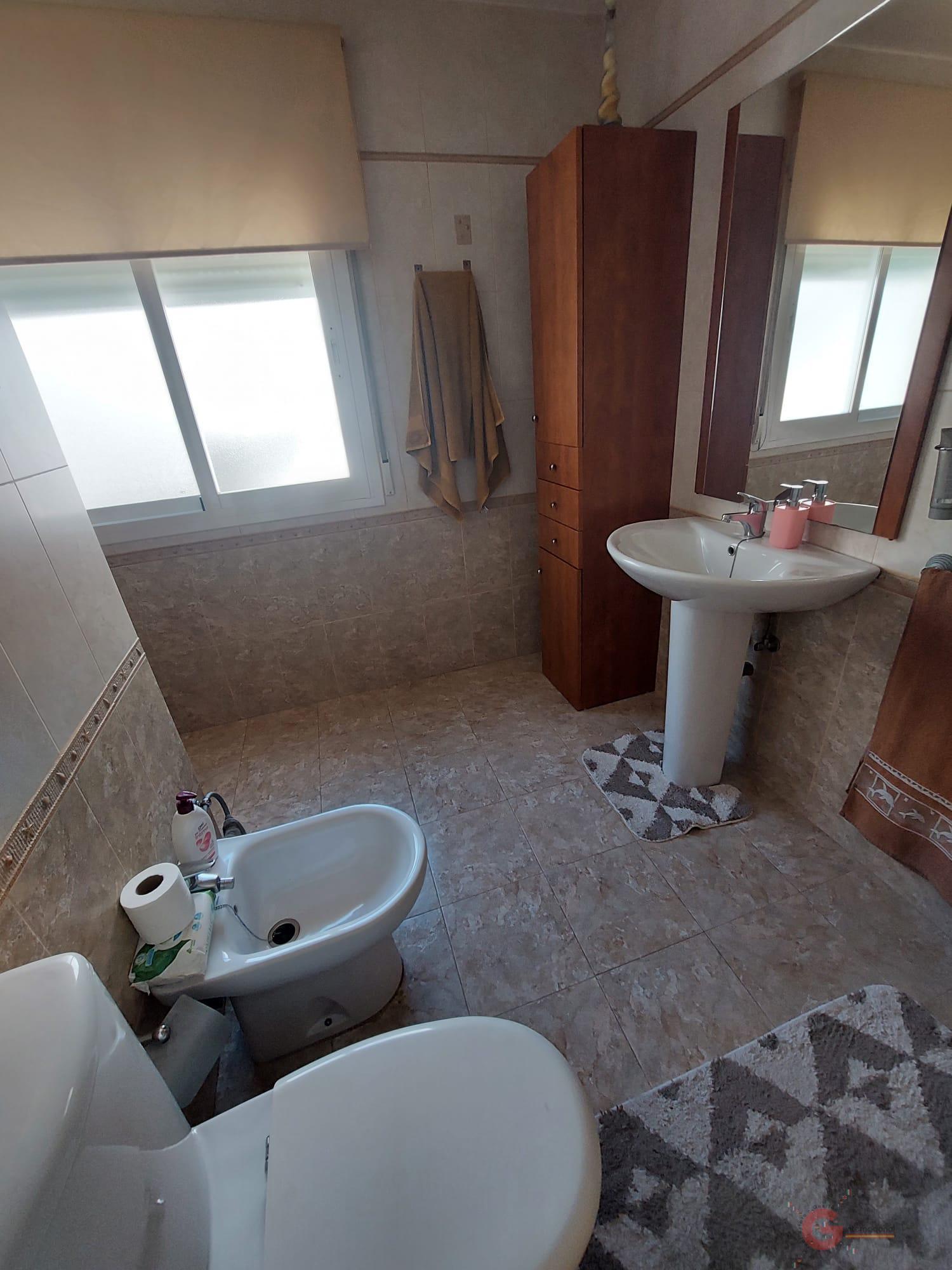 For sale of house in Salobreña