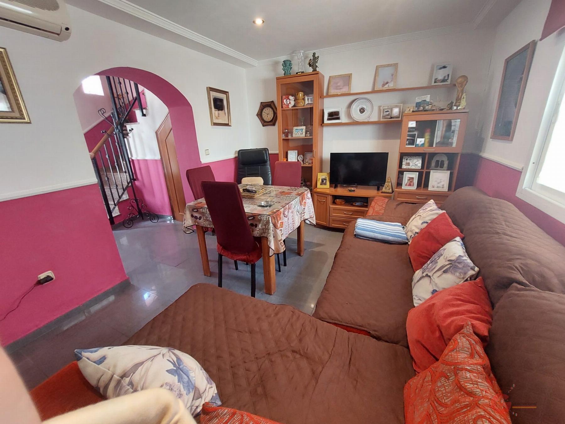 For sale of house in Salobreña