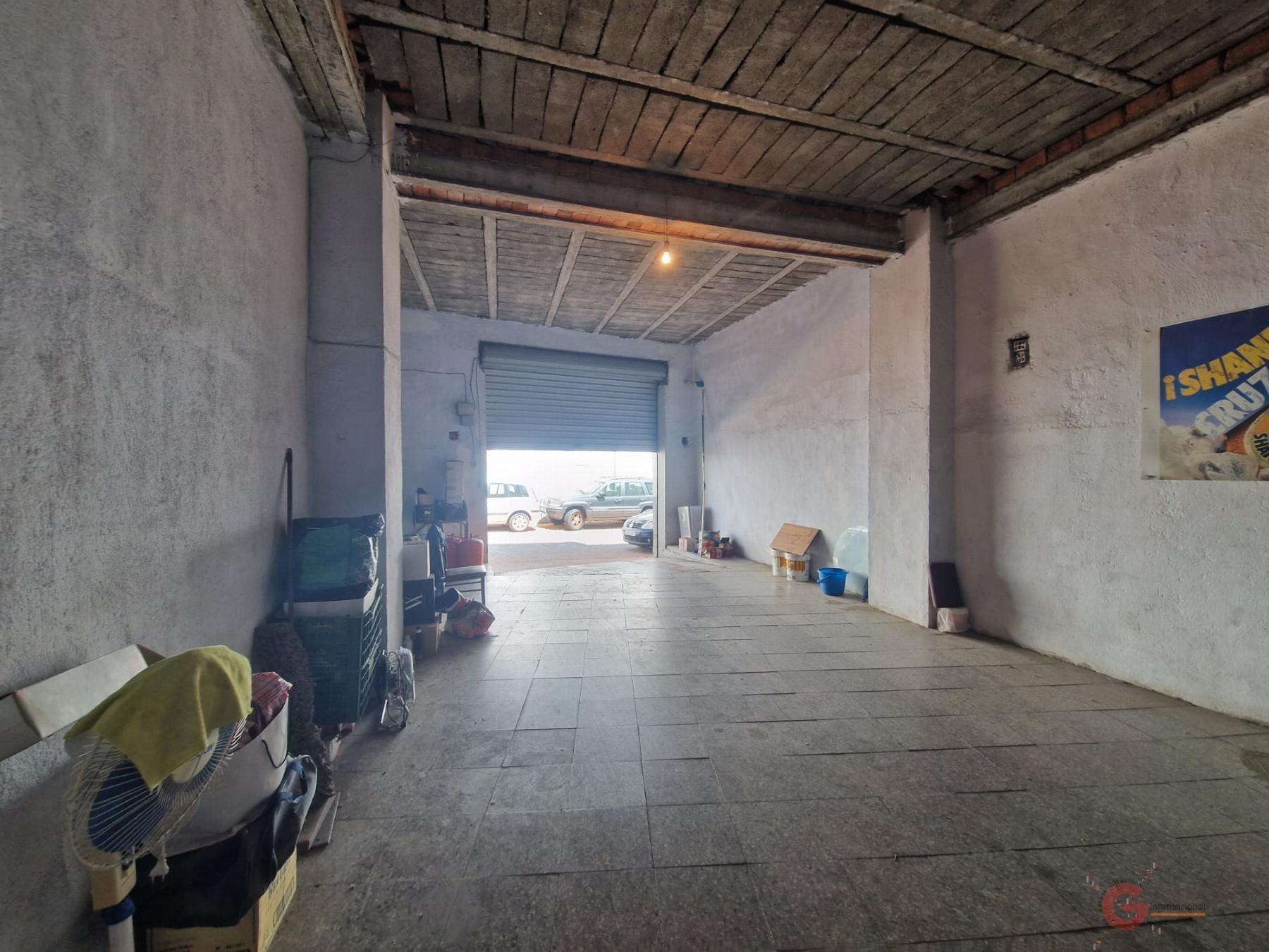 For sale of house in Salobreña