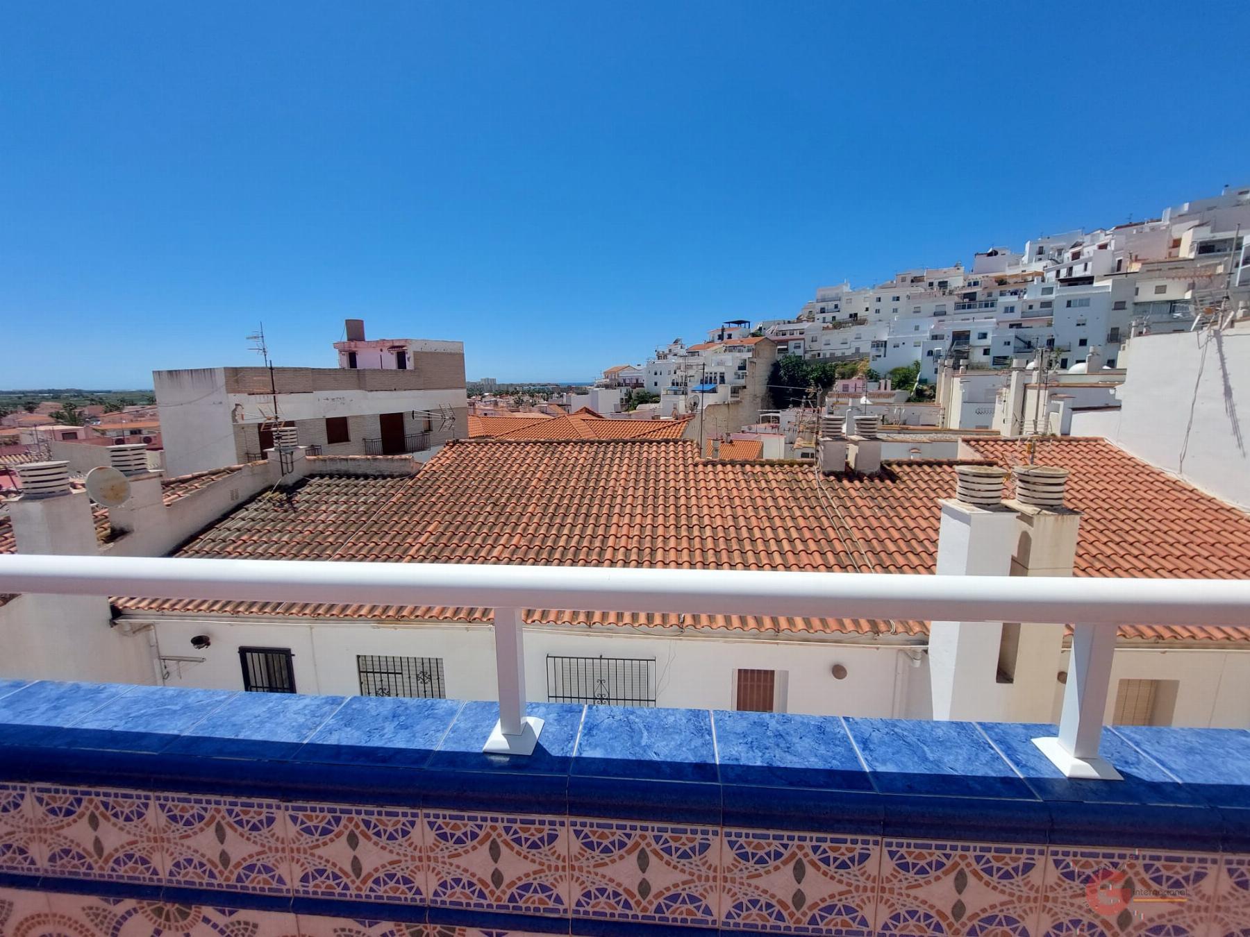 For sale of house in Salobreña