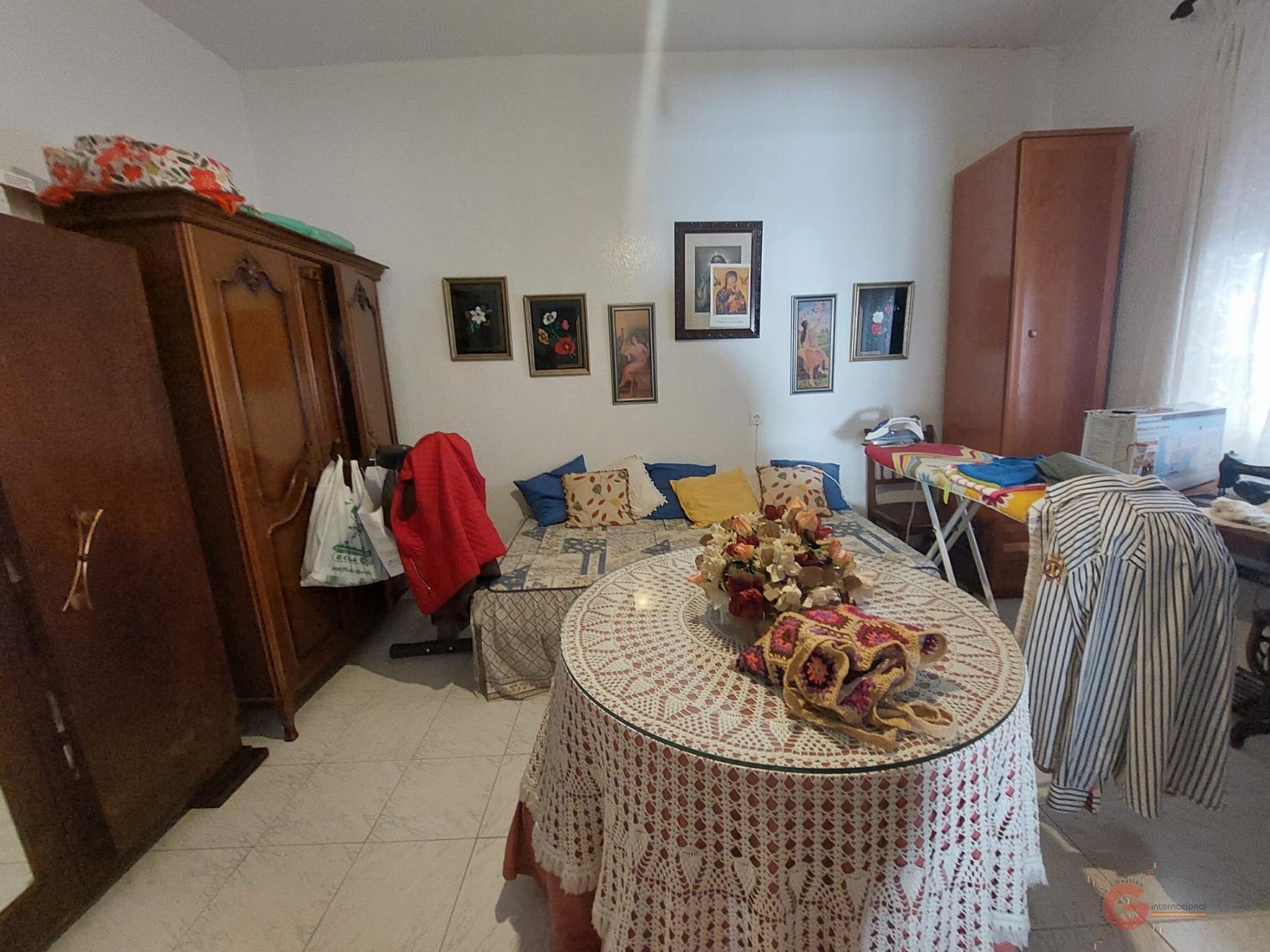 For sale of house in Salobreña