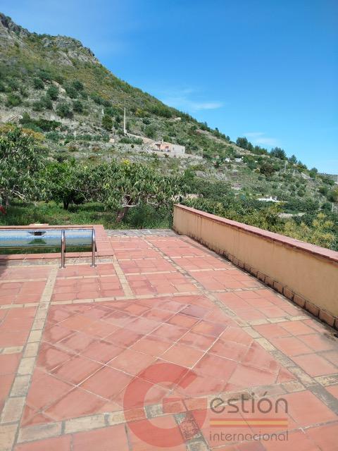 Venta de finca rústica en Otívar Venta de finca rústica en Otívar