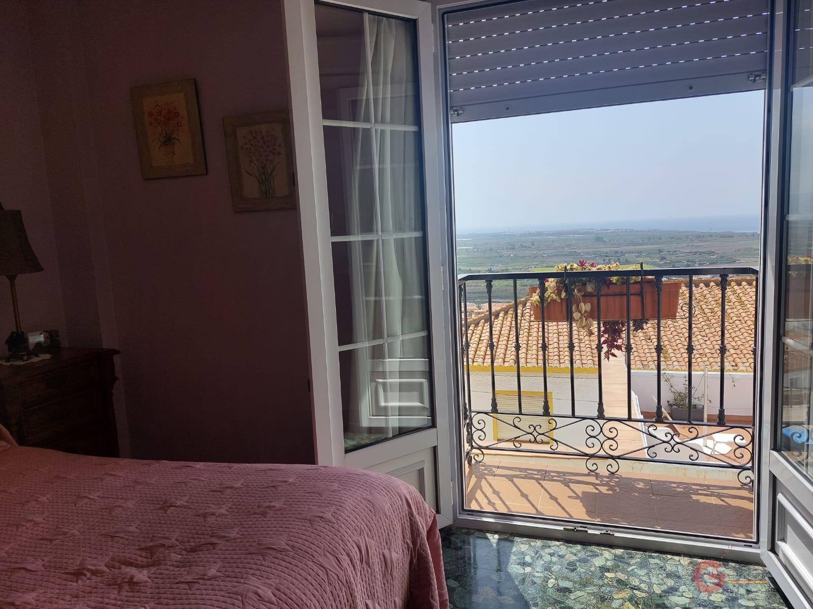 Venta de casa en Salobreña